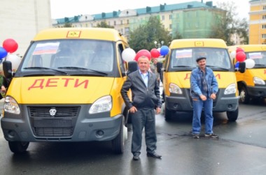 Коми направила заявку на новые школьные автобусы и автомобили скорой помощи Коми направила заявку на новые школьные автобусы и автомобили скорой помощи