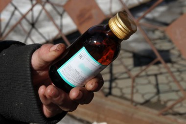 В Роспотребнадзор республики от неравнодушных граждан поступило 40 сообщений о торговле суррогатным алкоголем В Роспотребнадзор республики от неравнодушных граждан поступило 40 сообщений о торговле суррогатным алкоголем