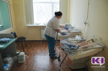 Акушерок приравняют к врачам Акушерок приравняют к врачам