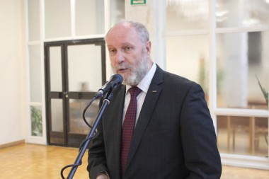 Коми землячество в Санкт-Петербурге обсуждает референдум по переводу столицы из Сыктывкара в Ухту Коми землячество в Санкт-Петербурге обсуждает референдум по переводу столицы из Сыктывкара в Ухту