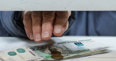 Медведев: одна из задач кабмина - рост пенсий выше инфляции Медведев: одна из задач кабмина - рост пенсий выше инфляции