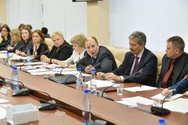 В ближайшие 3 года на развитие экономики из республиканского бюджета направят около одного миллиарда рублей В ближайшие 3 года на развитие экономики из республиканского бюджета направят около одного миллиарда рублей