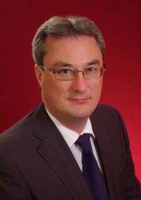 Вячеслав Гайзер: Наша принципиальная позиция - все вопросы замещения вакантных рабочих мест должны в первую очередь решаться за счёт местных трудовых ресурсов Вячеслав Гайзер: Наша принципиальная позиция - все вопросы замещения вакантных рабочих мест должны в первую очередь решаться за счёт местных трудовых ресурсов