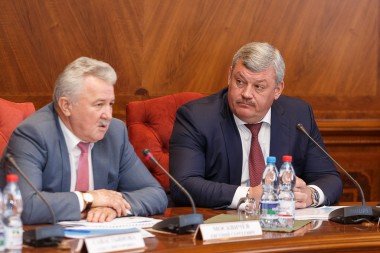 У Республики Коми есть все перспективы стать крупнейшим транспортно-логистическим узлом европейского Севера России У Республики Коми есть все перспективы стать крупнейшим транспортно-логистическим узлом европейского Севера России