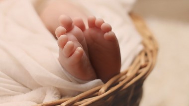 Жители Коми начали получать выплаты на первенцев в рамках демографической программы Путина Жители Коми начали получать выплаты на первенцев в рамках демографической программы Путина