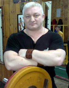 В пауэрлифтинге слабых нет В пауэрлифтинге слабых нет