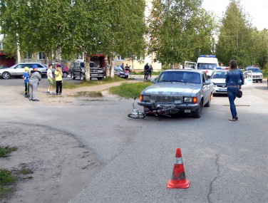 Наезд на велосипедистку Наезд на велосипедистку