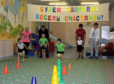 Будем здоровы, веселы, счастливы! Будем здоровы, веселы, счастливы!