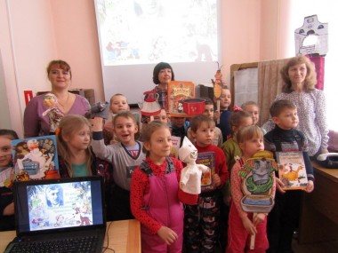 Читайте, читайте, страницы листайте... Читайте, читайте, страницы листайте...