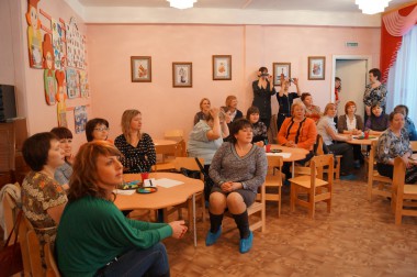 И по-деловому, и не скучно И по-деловому, и не скучно