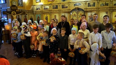 Прививая детям духовно-нравственные ценности Прививая детям духовно-нравственные ценности