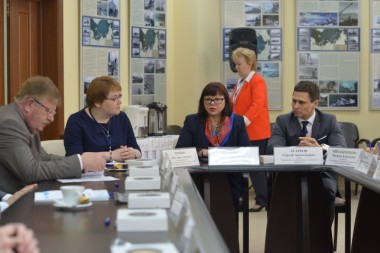 Совместный образовательный проект стал первым проектом в России, утвержденным в рамках Совета Национального арктического научно-образовательного консорциума Совместный образовательный проект стал первым проектом в России, утвержденным в рамках Совета Национального арктического научно-образовательного консорциума