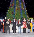 Главная ель города зажгла свои огни