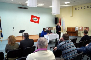 Председателя менять не стали Председателя менять не стали