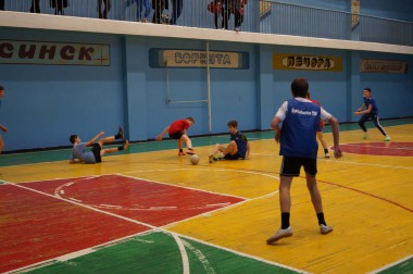 Лидерство сохранили