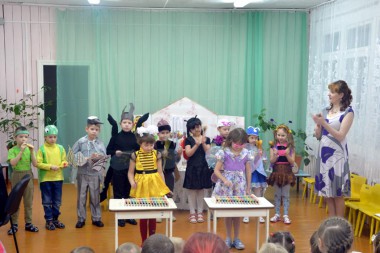 В гостях у Мухи-Цокотухи В гостях у Мухи-Цокотухи